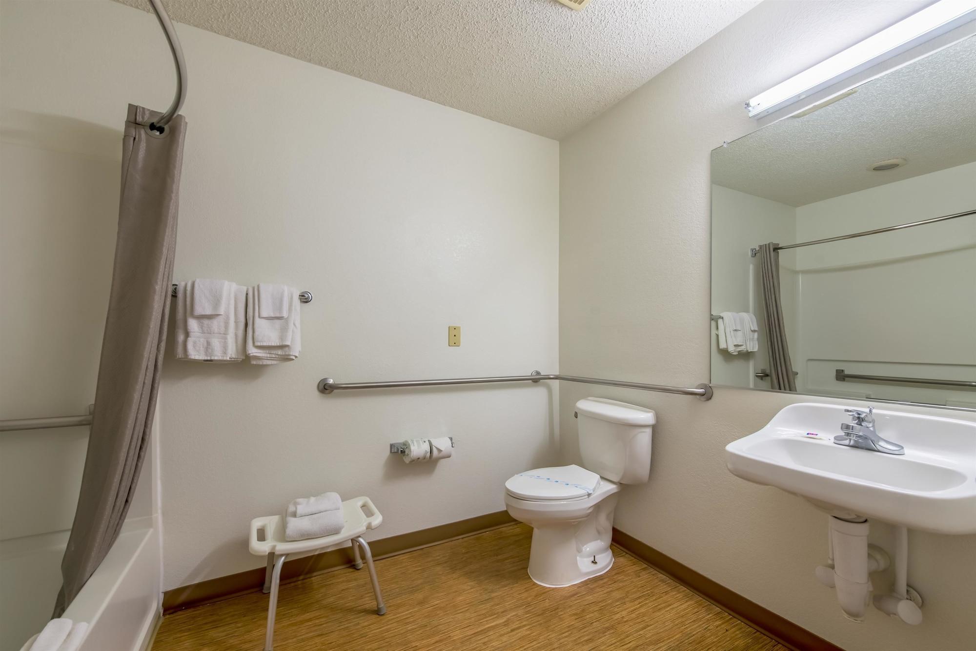 Motel 6 Indianapolis Carmel Extérieur photo