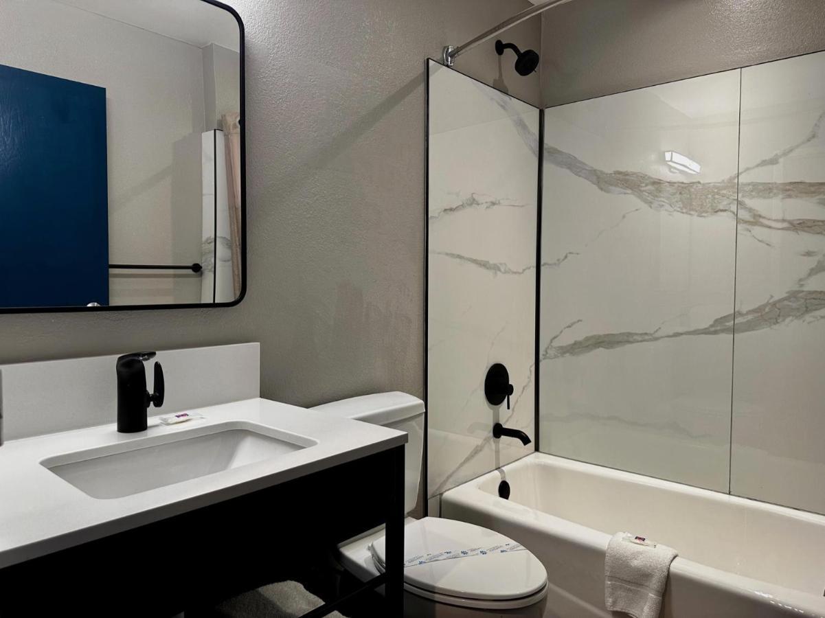Motel 6 Indianapolis Carmel Extérieur photo