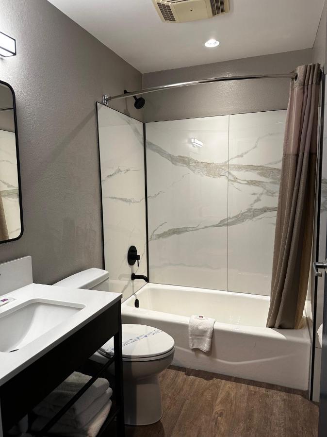 Motel 6 Indianapolis Carmel Extérieur photo
