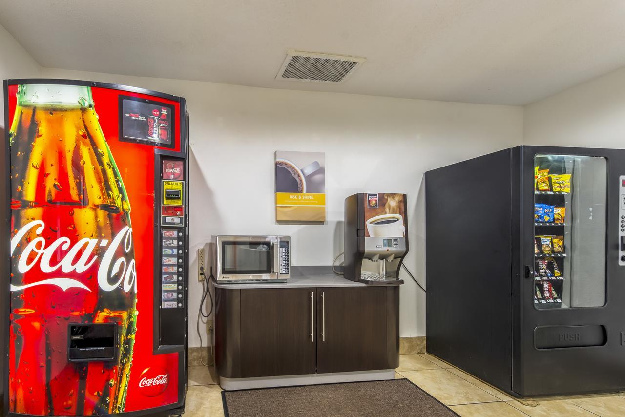 Motel 6 Indianapolis Carmel Extérieur photo
